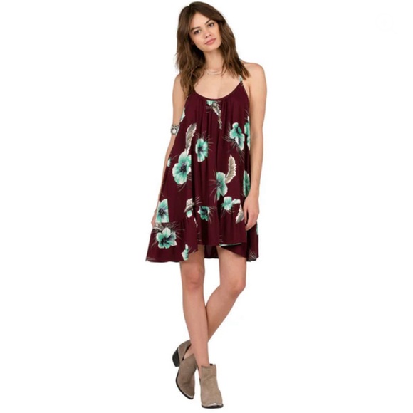 VOLCOM Hawaiian Floral Hibiscus Stampede Dress or Beach Cover - Picture 2 of 12